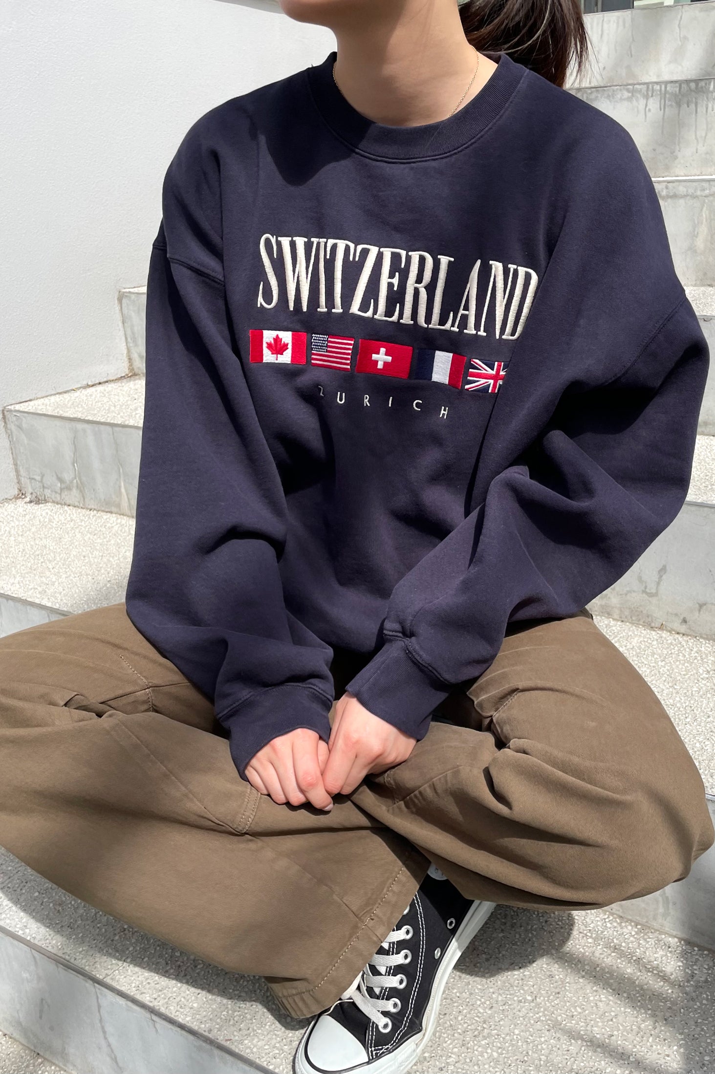 Erica Switzerland Flag Sweatshirt – Brandy Melville Online Japan