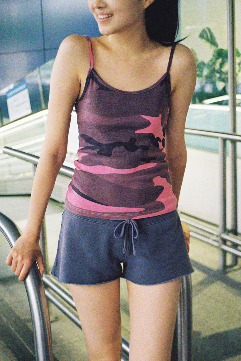 Brandy Melville 迷彩　タンクトップ　キャミソール Skylar Camouflage Tank – Brandy Melville Online Japan