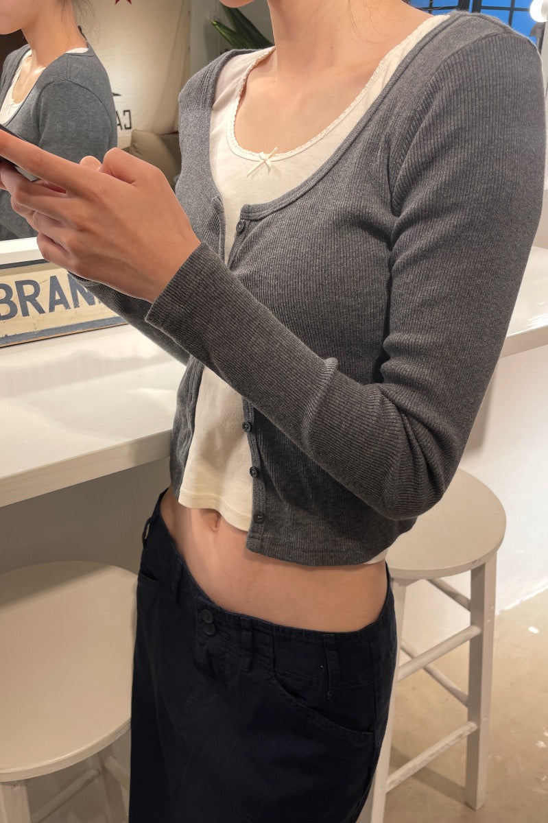 Zelly Top – Brandy Melville Online Japan