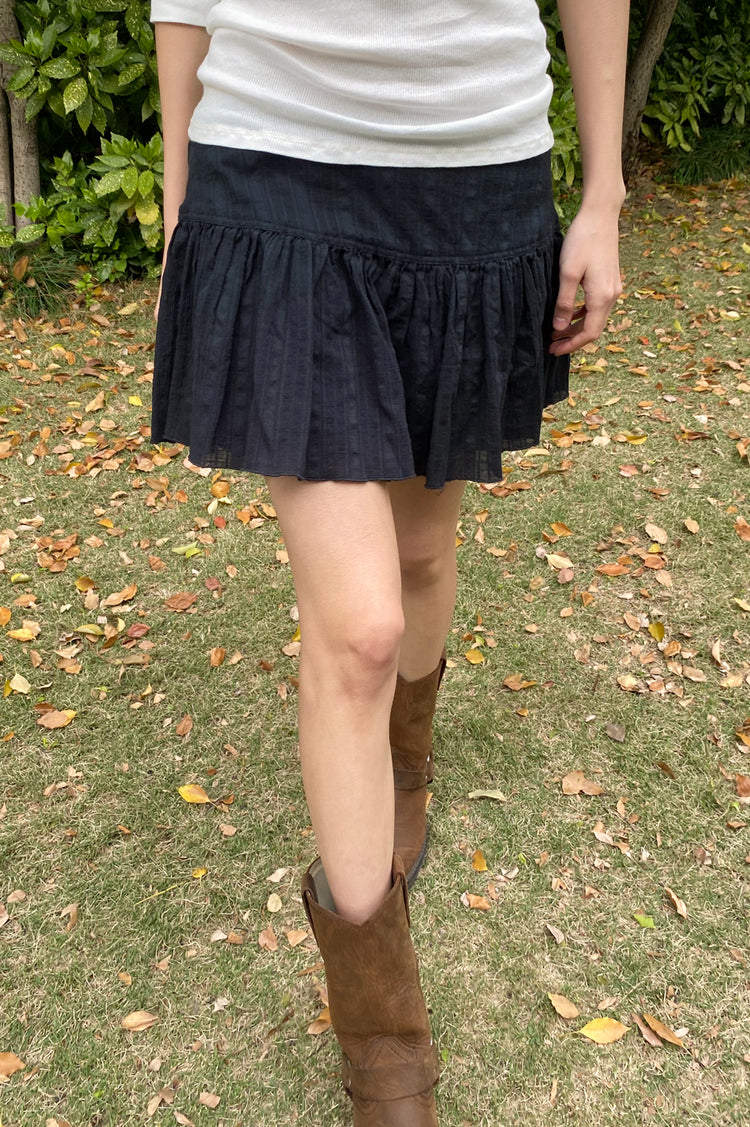 Izzy Mini Skirt | Izzy Mini Skirt