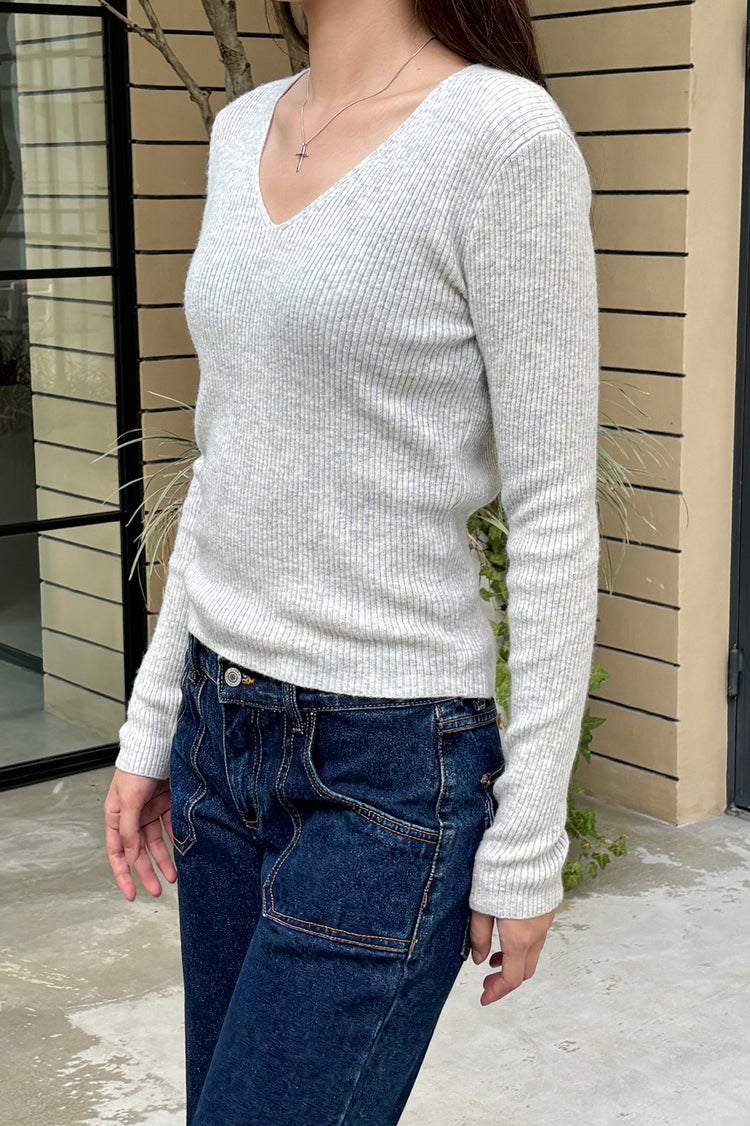 Anne Wool V-Neck Sweater | Anne Wool V-Neck Sweater