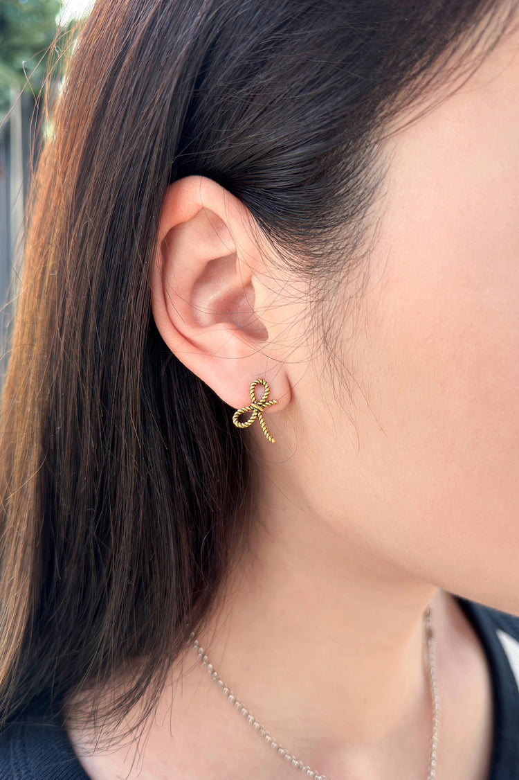 Bow Earrings | Gold