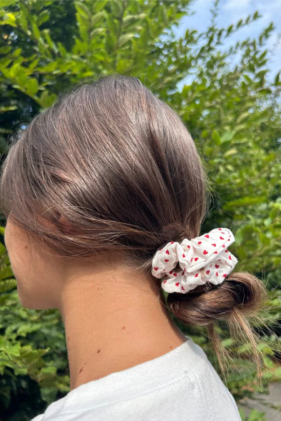Red Heart Scrunchie | Red Heart Scrunchie