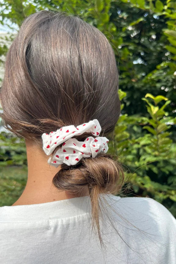 Red Heart Scrunchie | Red Heart Scrunchie
