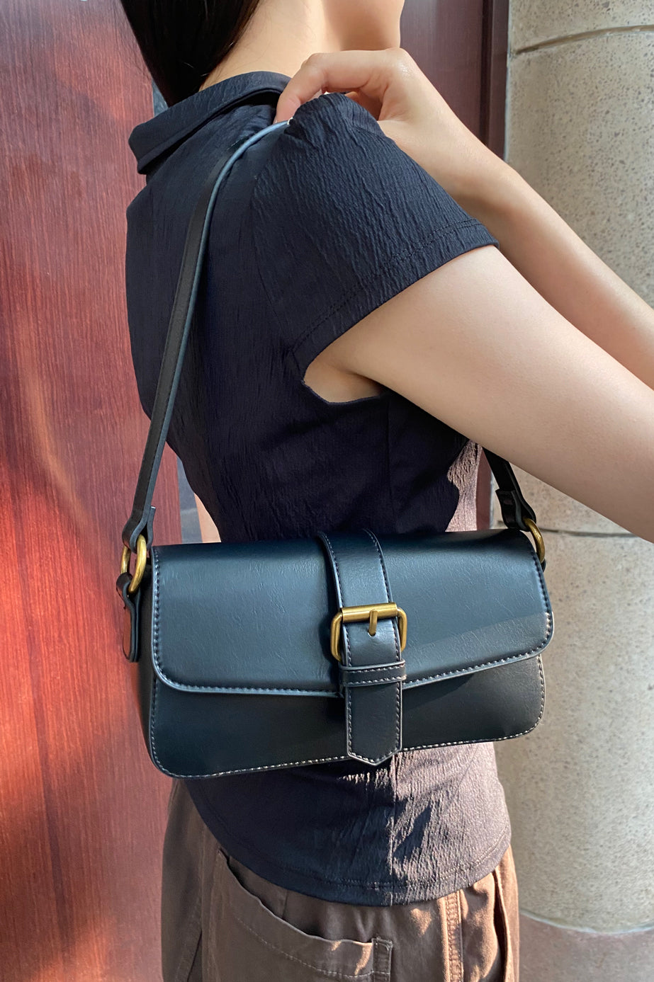Buckle Shoulder Bag | 