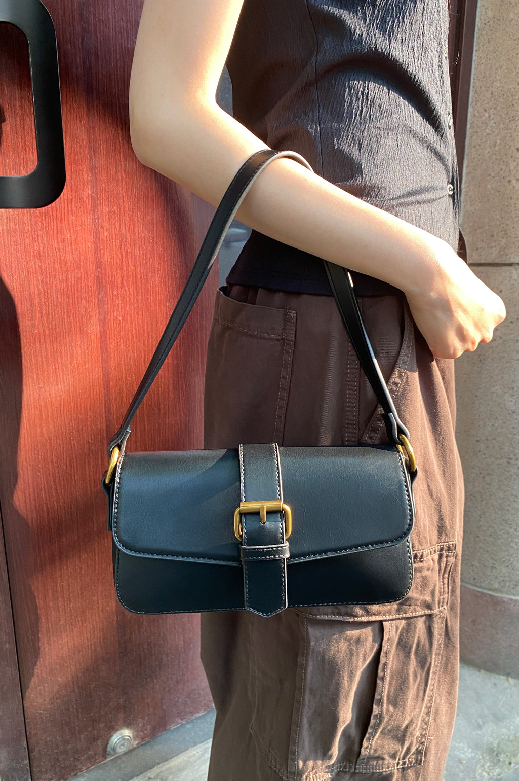 Buckle Shoulder Bag | 