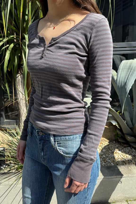 ブランディー Zelly Striped Long Sleeve Top – Brandy Melville Online Japan
