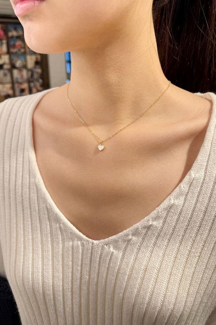 White Heart Necklace | White Heart Necklace