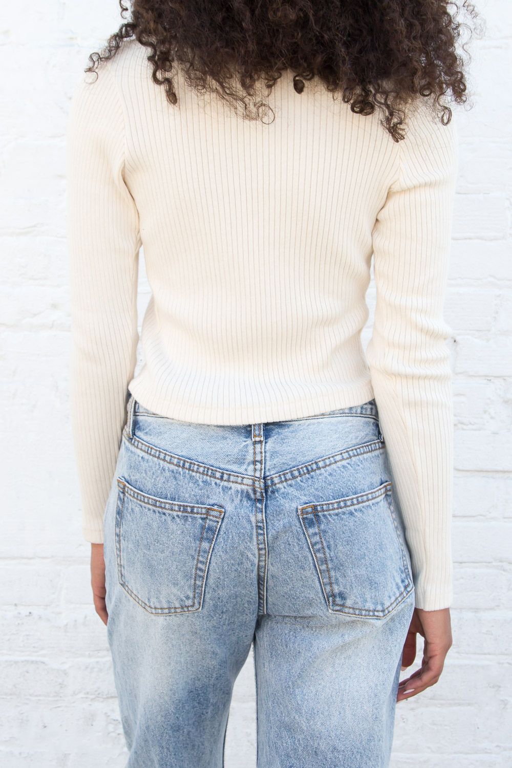 Brandy Melville Delilah Ribbed Top  Ribbed top, Tops, Long sleeve sweater