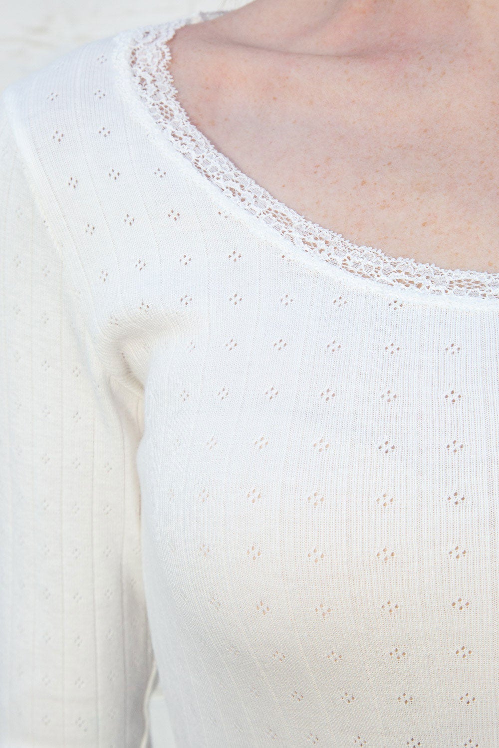 Brandy Melville - McKenna Ribbed Lace Top on Designer Wardrobe